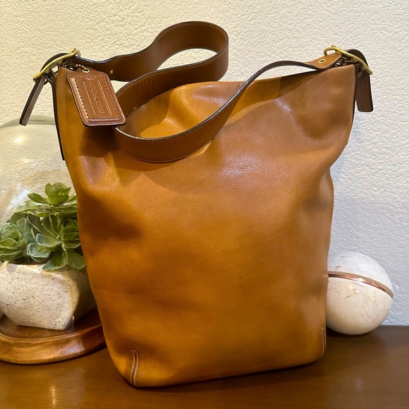 Coach Handbags - Vintage Coach XL Legacy Duffle Sac/Hobo Bag/Shoulder Bag - 9183